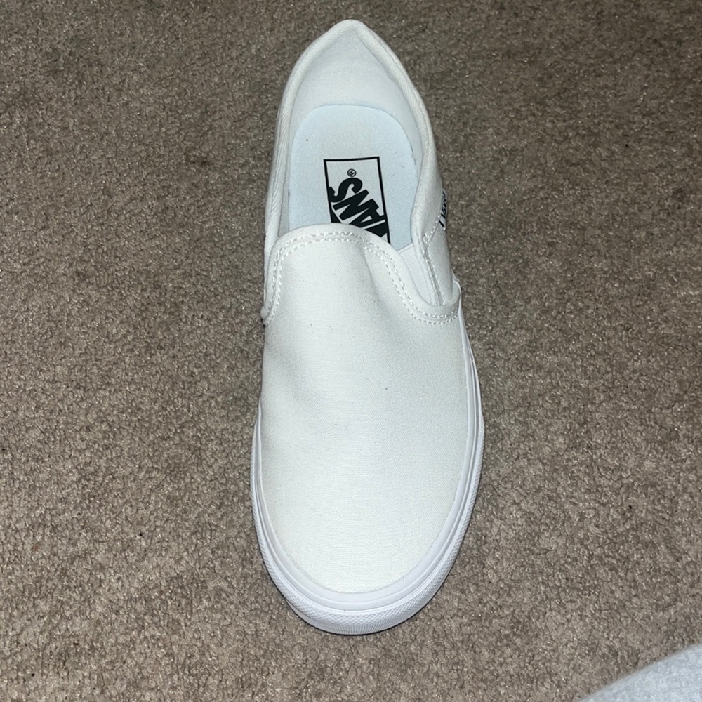 Worn like 2 times. I have a new pair that fit better.